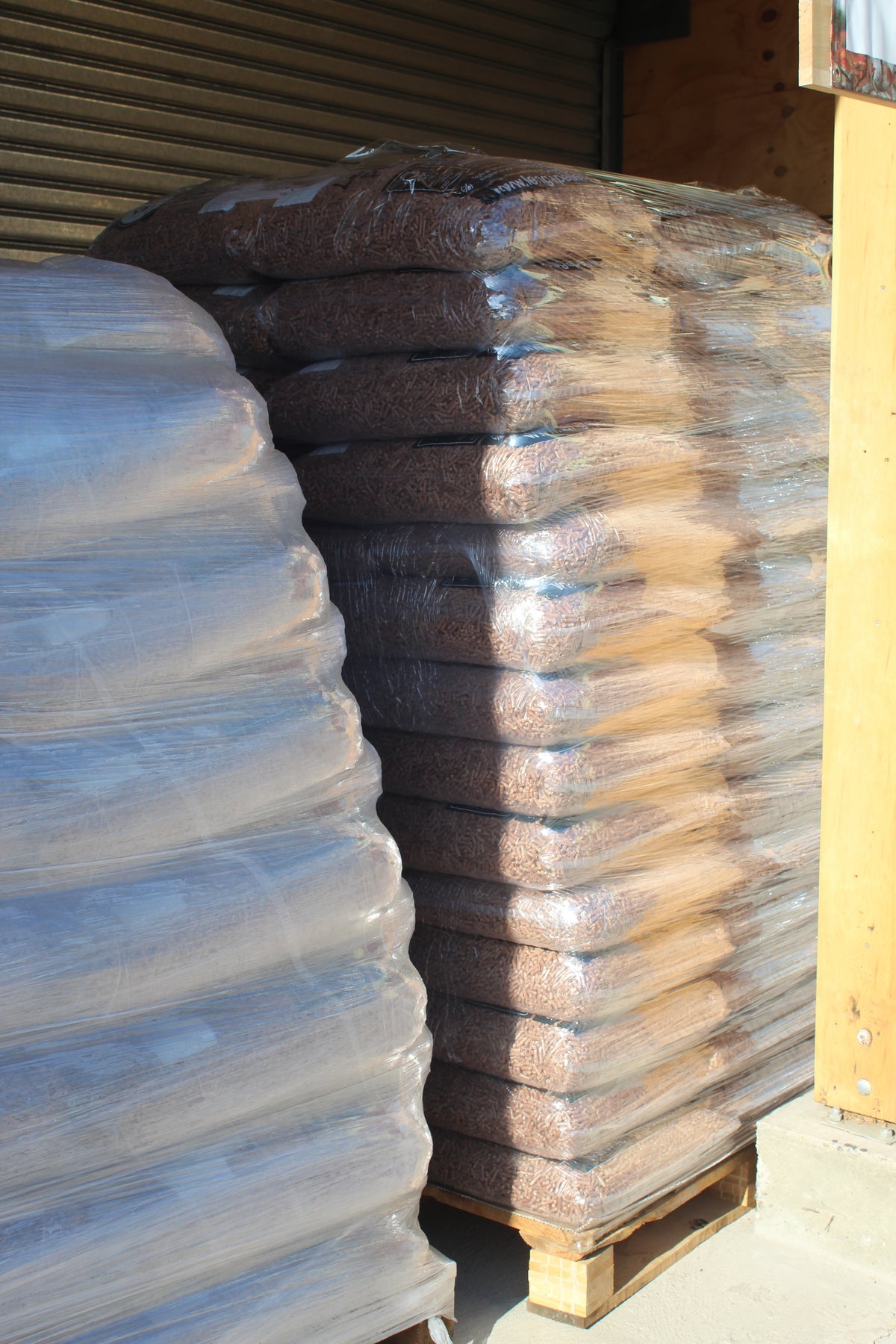 OFERTA POR TIEMPO LIMITADO - PALLET PELLETS LENGA (84 BOLSAS) $399.000 RETIRO EN VILLA ALEMANA Y REGIÓN METROPOLITANA